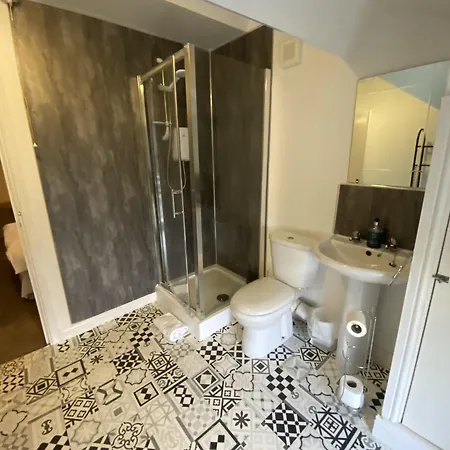 Number 19 - Self Check In - Under 4 Miles From Barrow In Furness 多尔顿因弗内斯