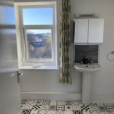 Number 19 - Self Check In - Under 4 Miles From Barrow In Furness 多尔顿因弗内斯