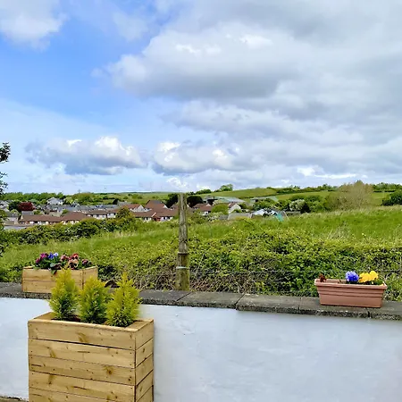 Number 19 - Self Check In - Under 4 Miles From Barrow In Furness Gæstehus