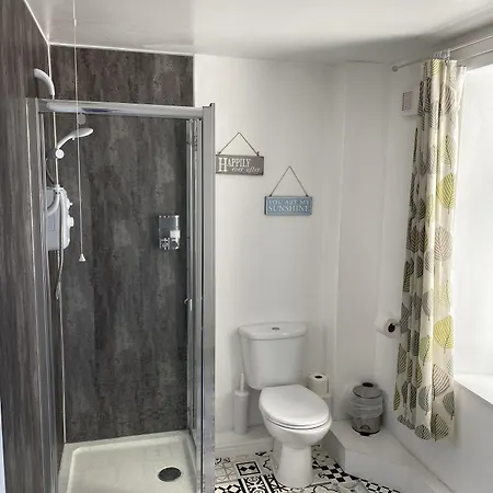 Number 19 - Self Check In - Under 4 Miles From Barrow In Furness 3* Dalton-in-Furness