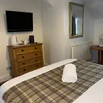 Number 19 Guesthouse 3* Dalton in Furness